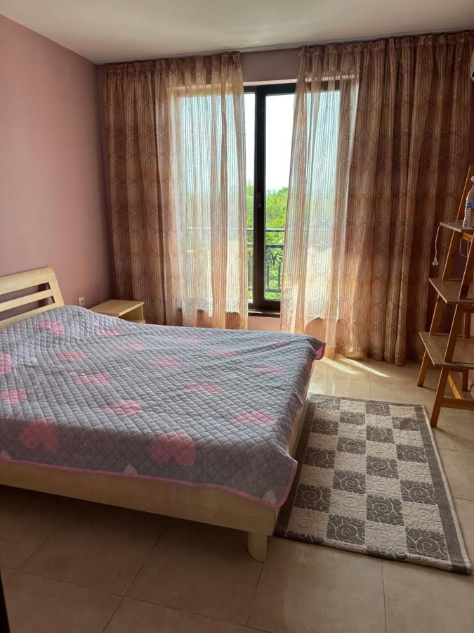 Appartamento U-Dacha Sunny Beach Esterno foto